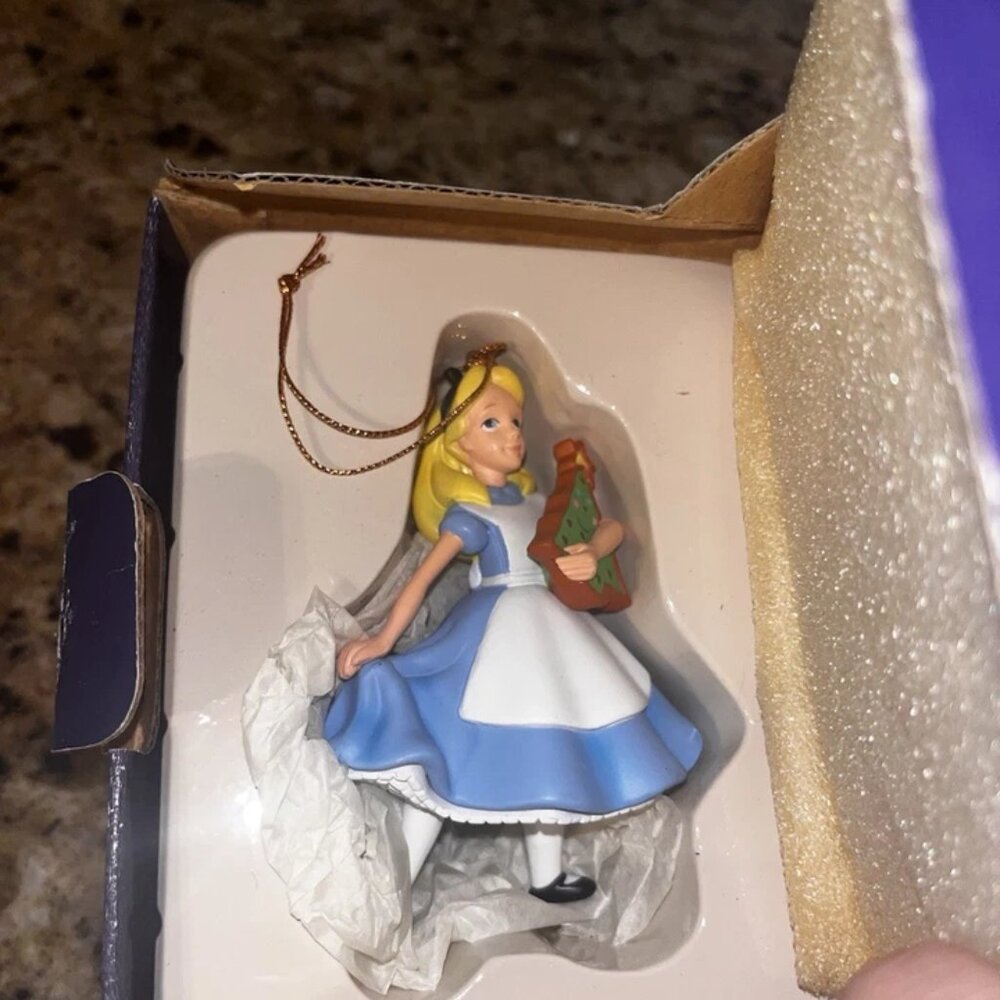Disney Grolier's Alice in Wonderland Ornament